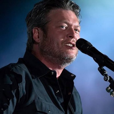 Official fan page of @blakeshelton