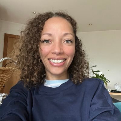 Arts Therapies lead for Newham CAMHS and Coborn centre 🎨| Visiting Lecturer @uniofherts | NHS AHP BAME strategic advisory forum ✊🏽| she/her