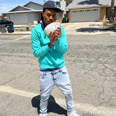 BB_Pap2's profile picture. #BenjiBoyRecords🎶 #BenjiGang5L #LongLiveBBSlump #upcomingartist