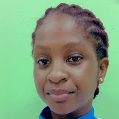 lareincia's profile picture. étudiante en médecine🫣fière de l’être ❤️