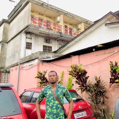 jonathanelie17's profile picture. Ne tentez pas d’être comme moi 😊👎🏽 vous pourriez ne jamais redevenir normal 😎