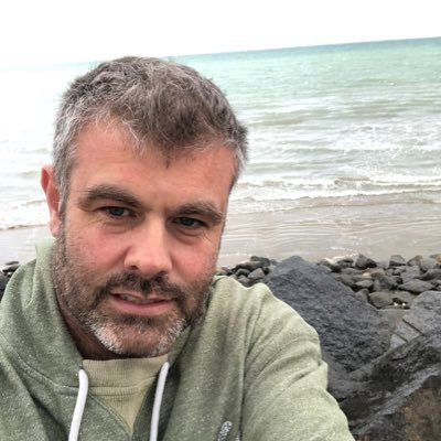 Single Dad Normalish person trying to lead a normalish life and make a few million quid at the same time... and loves his kids more than anything. #bhafc