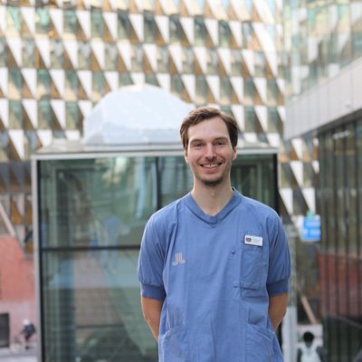 Medical doctor and researcher at Karolinska Institute.
Interested in data-driven life science research in vaccinology and virology.