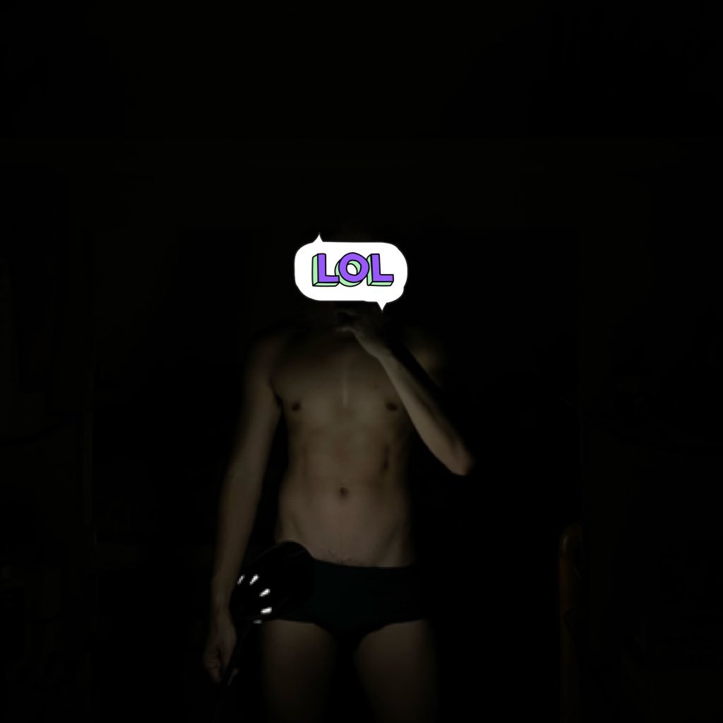 SINCEXX98's profile picture. Top / 70 / 175 ☠️