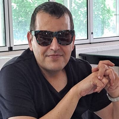 ArmoraAlex's profile picture. lliures ho morts!!!!!!