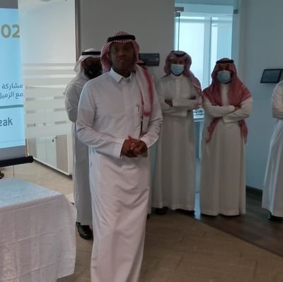 huss1985's profile picture. اقتصادي مشاكس و اتذوق الادب ومطالع للتاريخ وحاصل على درجة الماجستير في الشؤون الدولية وسلامة الانسان من 🇺🇲 
snapchat: https://t.co/bNXmmuSQou