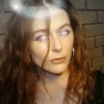 CarrieAnneCart3's profile picture. Twitter President