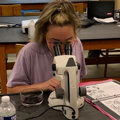 WCU marine biology student 🦠🌊🦈🧬🐬🧪👩‍🔬💜🐋 she/her