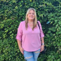 Lisa Humphries (@lisahumphries2) 's Twitter Profile