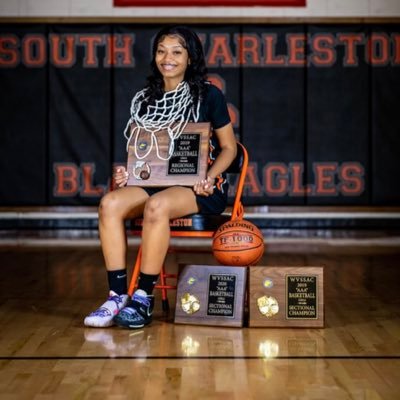 In Jesus Name I Play 🙏🏽 | 5’10 C/F 🏀| SCHS c/o 2022 | 4.0 GPA, honors student 🎓| S. Charleston, WV daviyaleggett@yahoo.com #beyondblessed #humbledandhungry