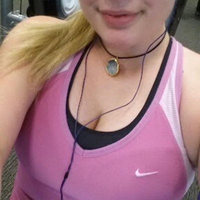 Gorapitts's profile picture. I’m a woman of integrity, I hate lies . I’ve a great sense of humor and I can dish it out to make a sad day enjoyable.