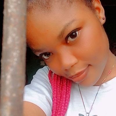 MerCie93283217's profile picture. Sengura✨
Hermosa 😘
Ni being Ni mal 🙃💋