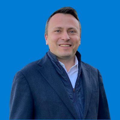 🎓 Ph.D. @PolitoNews @Sorbonne_Univ @CarnegieMellon.
👉🏻 Bizz Dev @ITerra.
👾Innovation-addicted, globetrotter, Italian accent.
Tweets are personal.