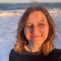 Emily Hughes (@emilymaree) Twitter profile photo