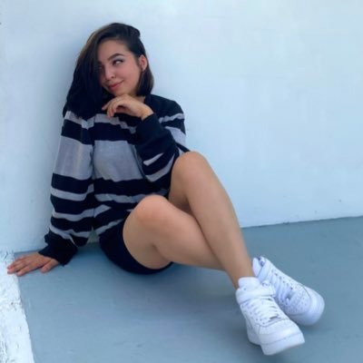 cristina_1039's profile picture. digital creator ✨creating product UGC and more ✨ let’s work together! DM me 🤝
