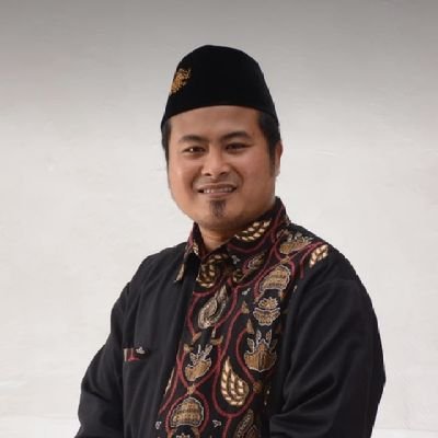 Iroel_anw's profile picture. Santri Pondok Pesantren Terpadu Al-Yasini Pasuruan
Dosen Institut Agama Islam Sunan Kalijogo Malang
Sekretaris MWC NU Kec. Tutur Kab. Pasuruan