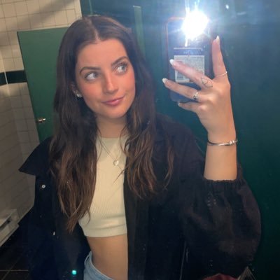 HannahhKoning's profile picture. Bonas ‘22💛