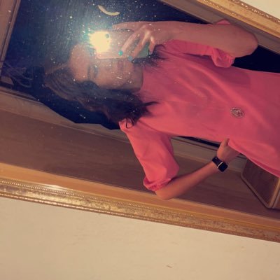 EmilyDHale13's profile picture. 