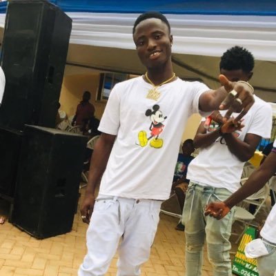 Am Billy age of 25year,am caring , honest l and am single and am missed rave family father from Netherlands, mother from Ghana l.