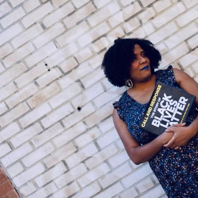 Unapologetically Black upstander, abolitionist, believer in children, Reggio-inspired, reader, writer, traveler #oohchilethisbookisgood #textsetter