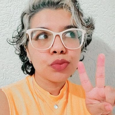 🚀 @carolbenevidesconfeitaria no Instagram
🧑🏽🍳 Mãe, confeiteira e empreendedora
👇 Aprenda a criar doces irresistíveis e venda todos os dias