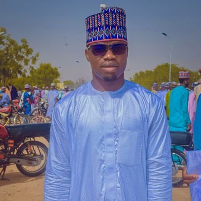 ALLAH first      
  Annabi Muhammadu (S A W)
     MOM AND FATHER 
    Family 👪 👨‍👧‍👧 👩‍👧‍👧 $$$
&&&Frnds
 Gyms nd gamer