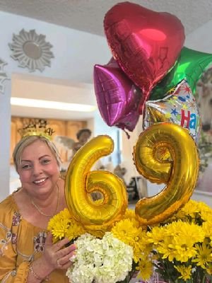 roncubano53's profile picture. Musica escritora periodista poeta y loca