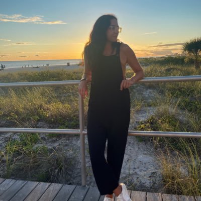 hostleremily's profile picture. ED recovery // Jesus // anchor fam // insta: chats.with.ems