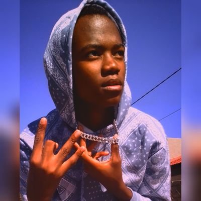 Young King Zown 
From SA🇿🇦
Young rapper ❤️
Follow to see young talent 💖