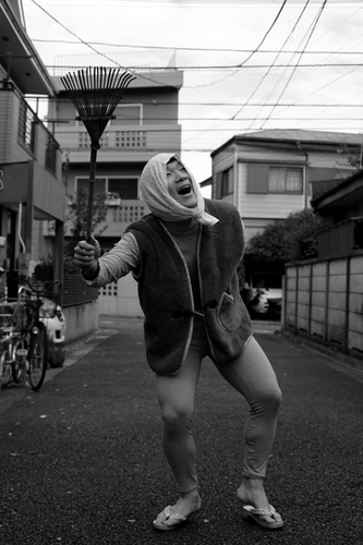 宣教師とかいってなにも布教してないよ。