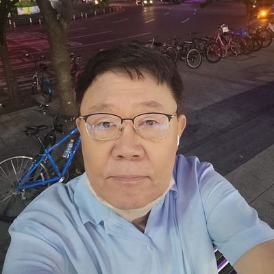 a01062388474's profile picture. 그냥 나이먹은