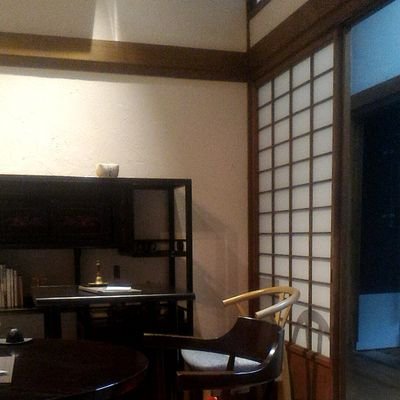 jr0uJ6bgIWYPFlM's profile picture. 