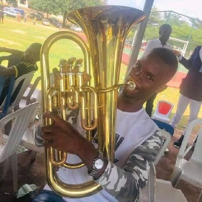 A trumpeter 🎺🎺, a chorister 🗣️🗣️🗣️.
A great lover of music 🎶💗
N naughty 😜😂
Ur gee #chidex#😎