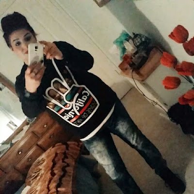 VDebraC's profile picture. 