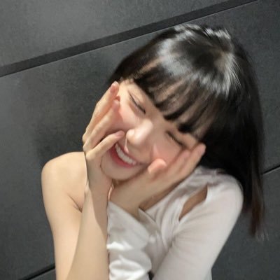 yuritonins Profile Picture