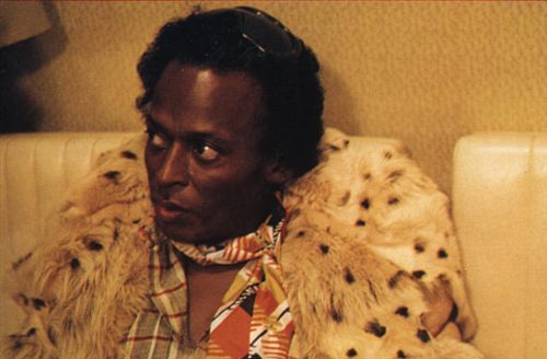 raffaelebonetti's profile picture. Assistant Director General at Hospital San José de Monclova, Music Producer at @SoundSixStudio and passionate wine lover. AC Milan and Depeche Mode to death.