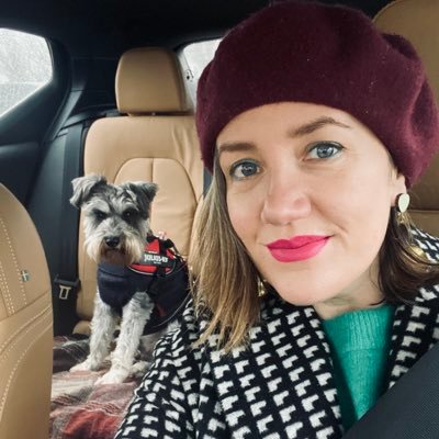 Comms @FTIConsulting 👩‍💻 Board member @citizensinfo ℹ️ & @voluntireland 🙋‍♀️  Dog mam 🐶 Wanderer 🗺️ Bookclubber 📚 Northsider 👊 she/her