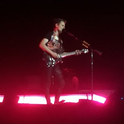 loves muse so much had to create a twitter account just to talk about them