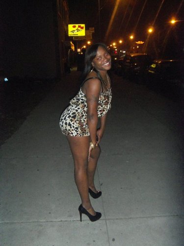 QUEEN_KIWISKE2U's profile picture. 