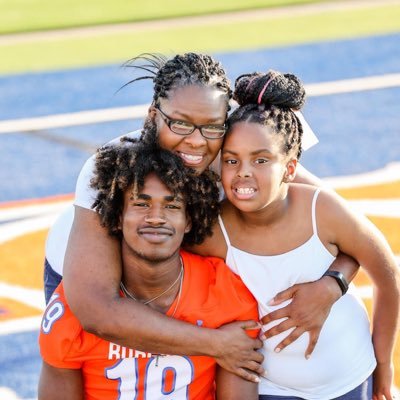 deguain1's profile picture. Mom of 2 awesome kids, Sports Mom, Autism Mom, and will always #VoteBlue #AutismAwareness #PrematurityAwareness