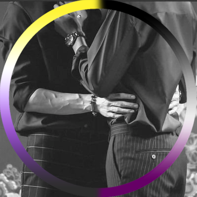 DDSattack's profile picture. амбассадор рандомных кросоверов | хихикаю по-еретически | they/them 💛🤍💜🖤