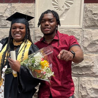 Lando3200's profile picture. Live Love Laugh🖤