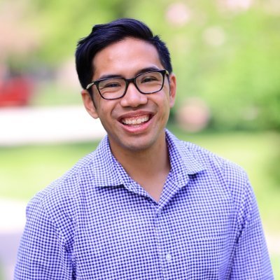 @Adobe UX researcher, @cafbla competitions coordinator and proud @thedailynu alum. Always down for music, iced tea and @brenebrown. He/him. Tweets are my own.