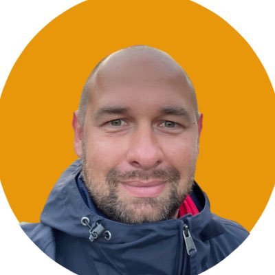 Passionate about recruitment, huge fan of🍎 products, happy husband and father of two fantastic girls