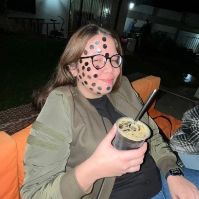 angelaachucarro's profile picture. serial chiller