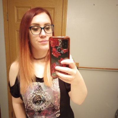 Hi! I'm Haley!
I'm a webcam model, crazy cat lady, and a car enthusiast.
✨ Welcome to my life ✨