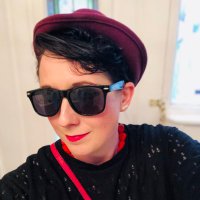 Em (@embombibiza) 's Twitter Profile Photo Em (@embombibiza) 's Twitter Profile Photo