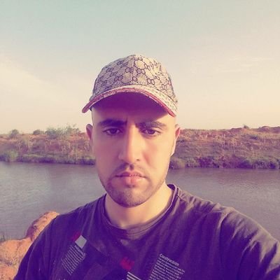 rhayouryounes's profile picture. from : 🇲🇦morocco       
célibataire 🙋‍♂️                                
💚 @rcaofficiel