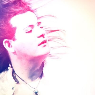 International singing artist - Actor & Audiovisual producer
