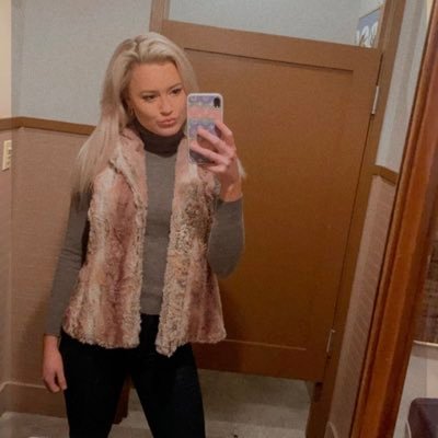 leah_hurd's profile picture. 